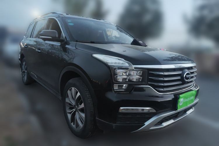 Used GAC Trumpchi GS8 2017 320T Two-Wheel Drive Luxury Smart Connectivity Version (7 Seats) Front Right 45 Deg