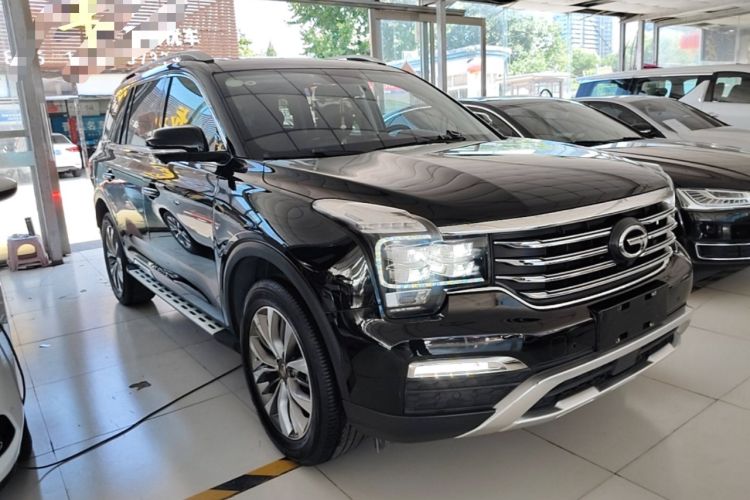 Used GAC Trumpchi GS8 2017 320T Two-Wheel Drive Luxury Smart Connectivity Version (7 Seats) Front Right 45 Deg