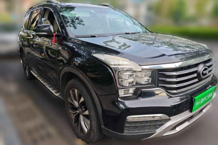 Used GAC Trumpchi GS8 2017 320T Two-Wheel Drive Luxury Smart Connectivity Version (7 Seats) Front Right 45 Deg