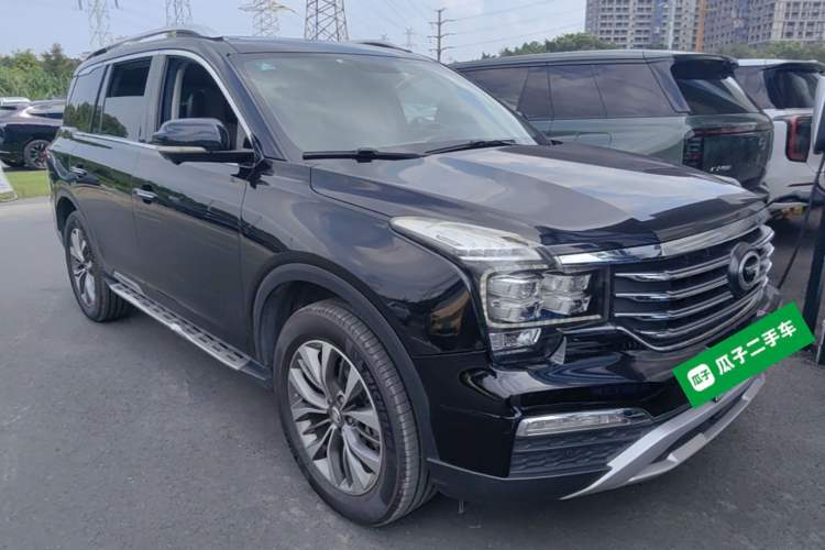 Used GAC Trumpchi GS8 2017 320T Two-Wheel Drive Luxury Smart Connectivity Version (7 Seats) Front Right 45 Deg