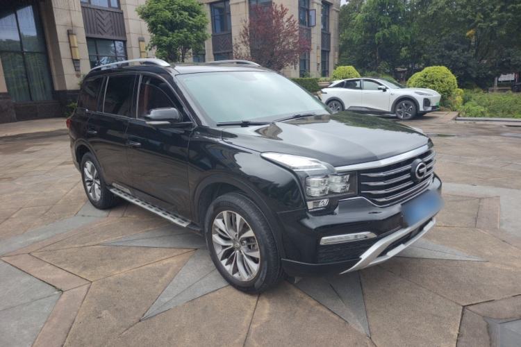 Used GAC Trumpchi GS8 2017 320T Two-Wheel Drive Luxury Smart Connectivity Version (7 Seats) Front Right 45 Deg