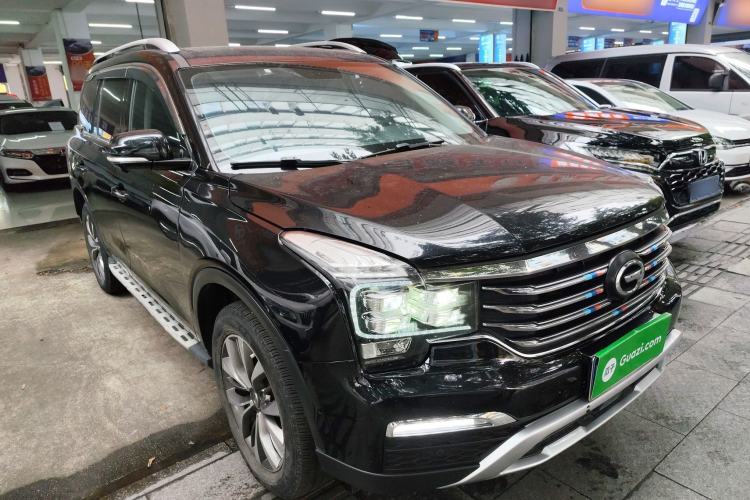Used GAC Trumpchi GS8 2017 320T Two-Wheel Drive Luxury Smart Connectivity Version (7 Seats) Front Right 45 Deg