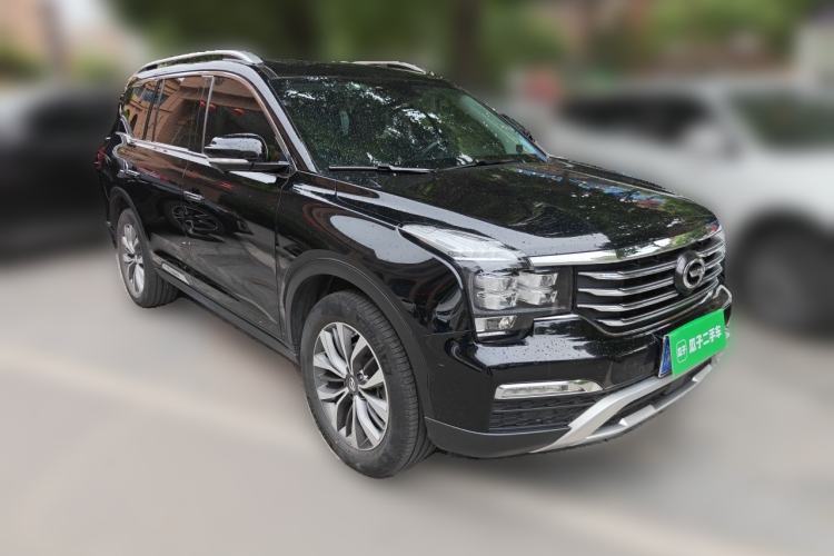 Used GAC Trumpchi GS8 2017 320T Two-Wheel Drive Luxury Smart Connectivity Version (7 Seats) Front Right 45 Deg