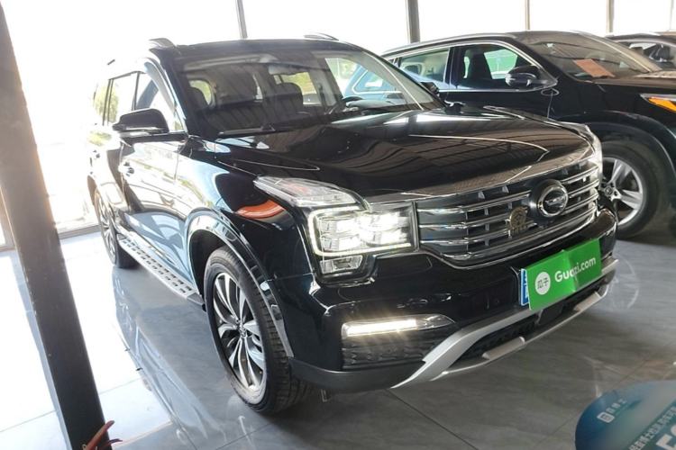 Used GAC Trumpchi GS8 2017 320T Two-Wheel Drive Luxury Smart Connectivity Version (7 Seats) Front Right 45 Deg