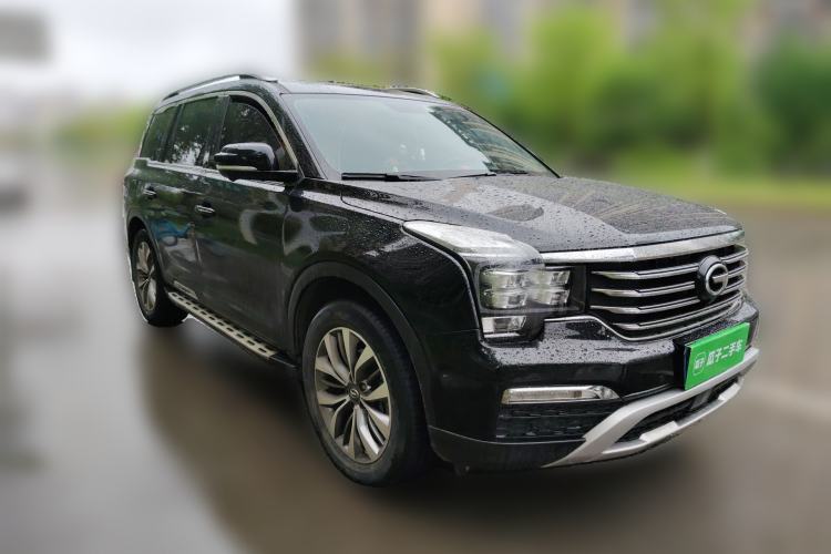 Used GAC Trumpchi GS8 2017 320T Two-Wheel Drive Luxury Smart Connectivity Version (7 Seats) Front Right 45 Deg