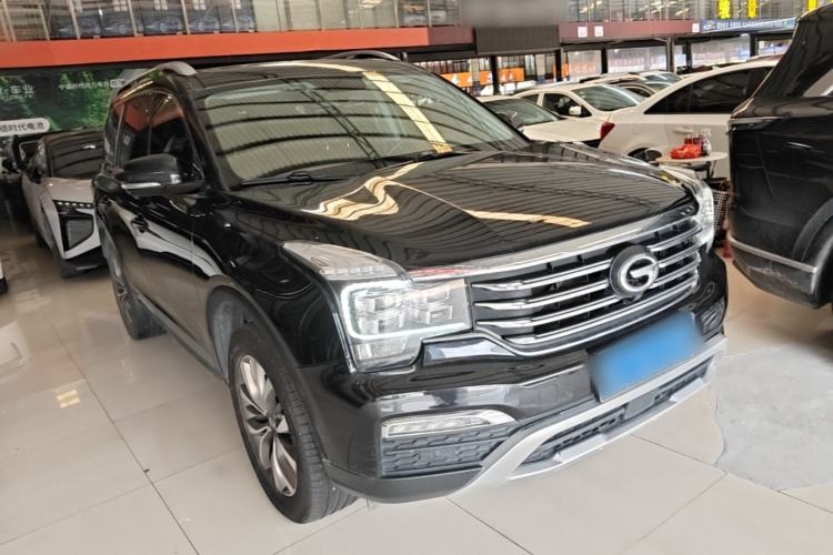 Used GAC Trumpchi GS8 2017 320T Two-Wheel Drive Luxury Smart Connectivity Version (7 Seats) Front Right 45 Deg
