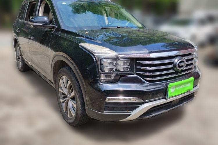 Used GAC Trumpchi GS8 2017 320T Two-Wheel Drive Luxury Smart Connectivity Version (7 Seats) Front Right 45 Deg