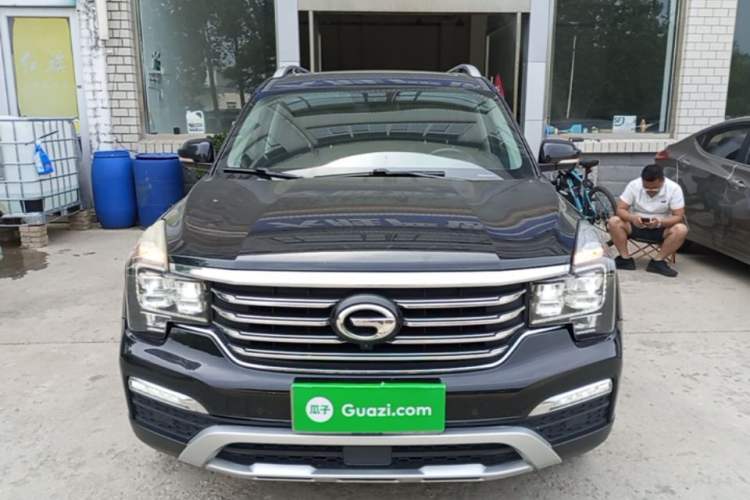 Used GAC Trumpchi GS8 2017 320T Two-Wheel Drive Luxury Smart Connectivity Version (7 Seats) Front