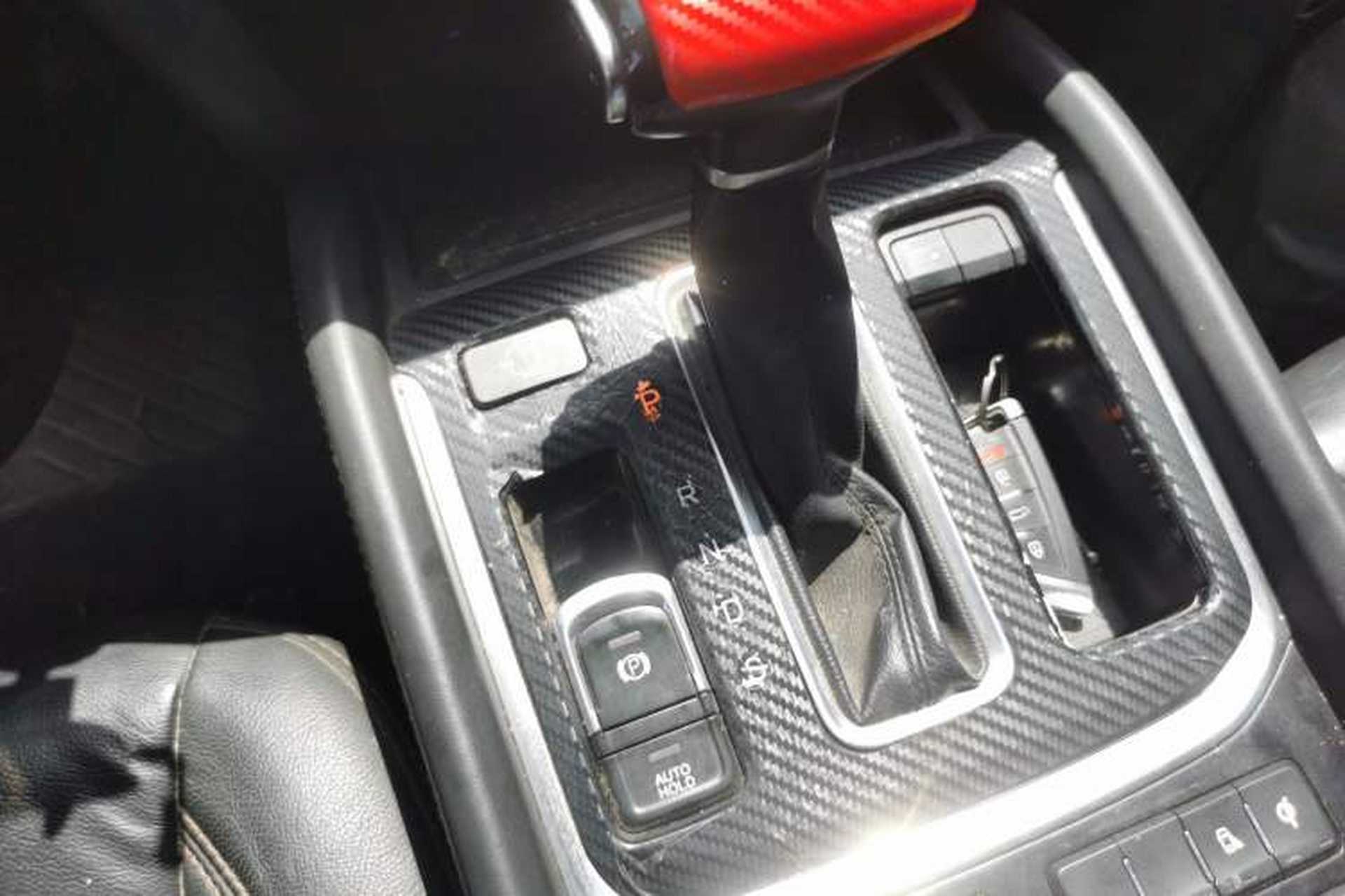 Used GAC Trumpchi GS8 2017 320T Two-Wheel Drive Luxury Smart Connectivity Version (7 Seats) Gear Lever