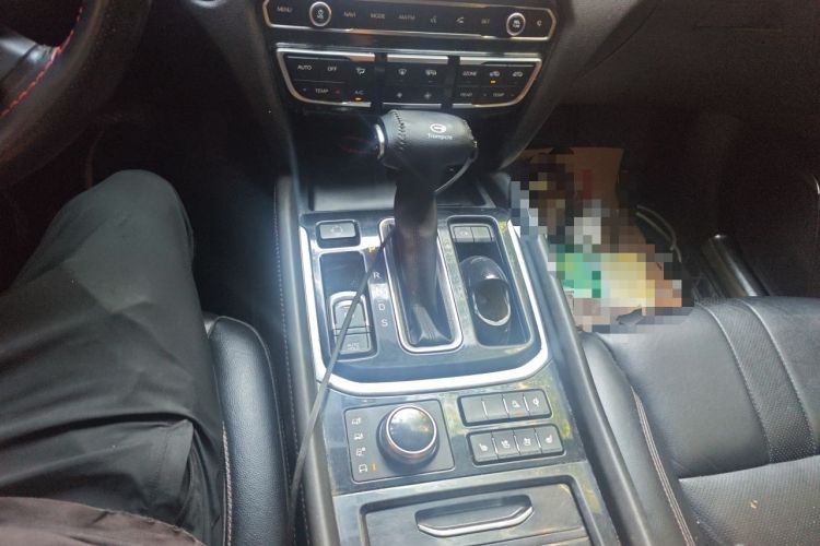 Used GAC Trumpchi GS8 2017 320T Four-Wheel Drive Luxury Smart Connectivity Version (7 Seats) Gear Lever