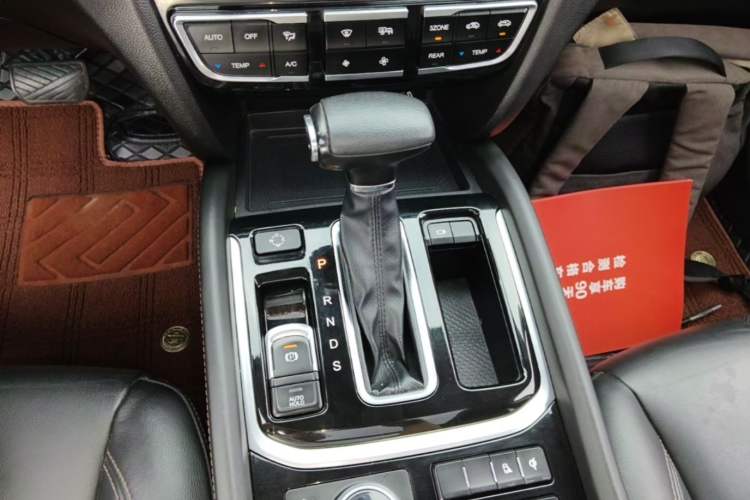 Used GAC Trumpchi GS8 2017 320T Four-Wheel Drive Luxury Smart Connectivity Version (7 Seats) Gear Lever