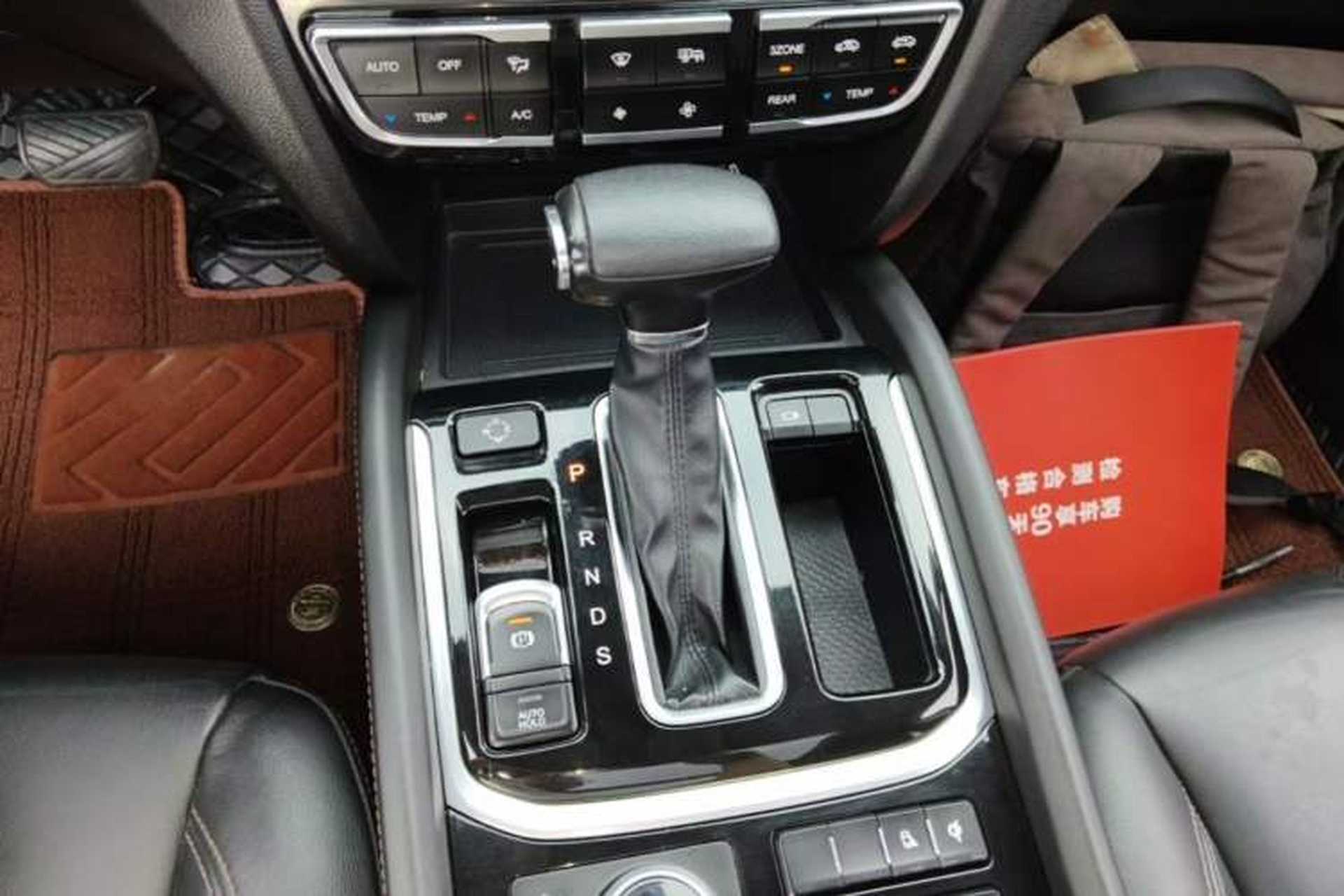 Used GAC Trumpchi GS8 2017 320T Four-Wheel Drive Luxury Smart Connectivity Version (7 Seats) Gear Lever