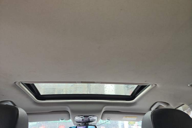 Used GAC Trumpchi GS8 2017 320T Two-Wheel Drive Luxury Edition (7 Seats) Headliner