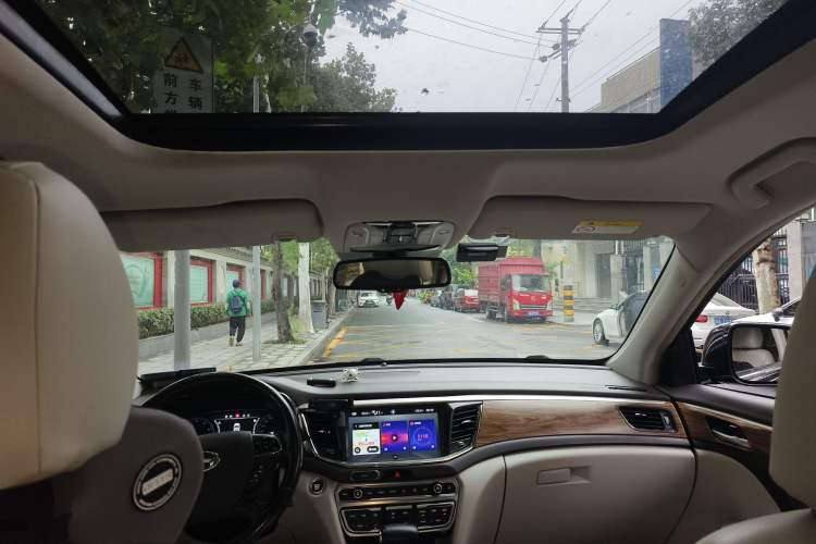 Used GAC Trumpchi GS8 2017 320T Two-Wheel Drive Luxury Smart Connectivity Version (7 Seats) Headliner