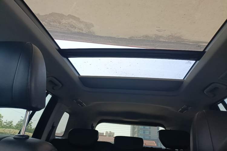 Used GAC Trumpchi GS8 2017 320T Two-Wheel Drive Luxury Smart Connectivity Version (7 Seats) Headliner