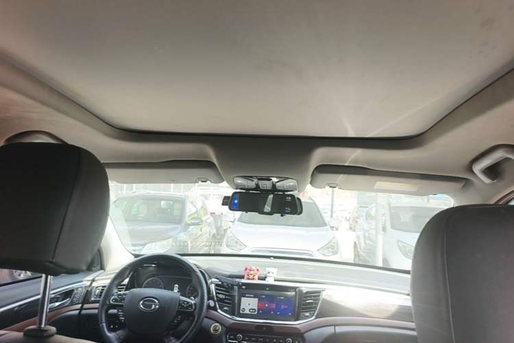 Used GAC Trumpchi GS8 2017 320T Two-Wheel Drive Luxury Smart Connectivity Version (7 Seats) Headliner