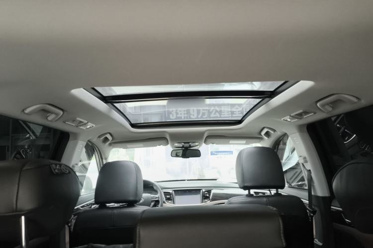 Used GAC Trumpchi GS8 2017 320T Four-Wheel Drive Luxury Smart Connectivity Version (7 Seats) Headliner
