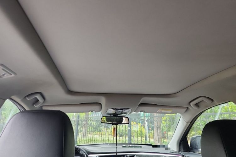 Used GAC Trumpchi GS8 2017 320T Two-Wheel Drive Luxury Smart Connectivity Version (7 Seats) Headliner