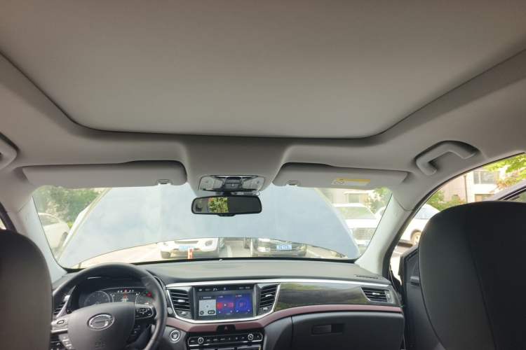 Used GAC Trumpchi GS8 2017 320T Two-Wheel Drive Luxury Smart Connectivity Version (7 Seats) Headliner
