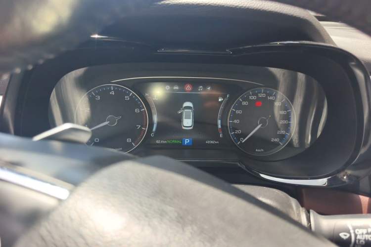 Used GAC Trumpchi GS8 2017 320T Two-Wheel Drive Luxury Smart Connectivity Version (7 Seats) Instrument Cluster