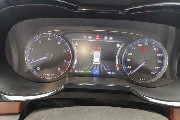 Used GAC Trumpchi GS8 2017 320T Two-Wheel Drive Luxury Smart Connectivity Version (7 Seats) Instrument Cluster