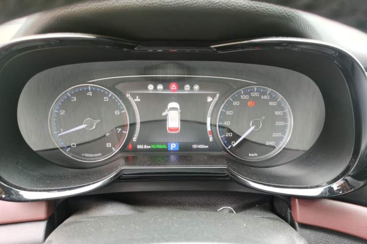 Used GAC Trumpchi GS8 2017 320T Two-Wheel Drive Luxury Smart Connectivity Version (7 Seats) Instrument Cluster