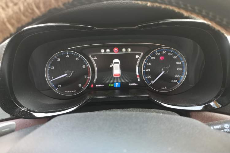 Used GAC Trumpchi GS8 2017 320T Two-Wheel Drive Luxury Smart Connectivity Version (7 Seats) Instrument Cluster