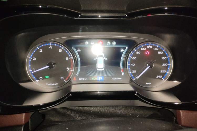 Used GAC Trumpchi GS8 2017 320T Two-Wheel Drive Luxury Smart Connectivity Version (7 Seats) Instrument Cluster