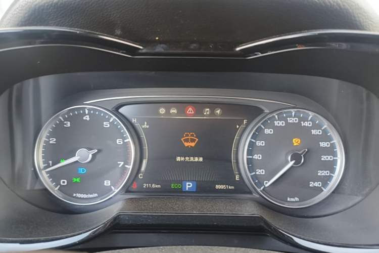 Used GAC Trumpchi GS8 2017 320T Two-Wheel Drive Luxury Smart Connectivity Version (7 Seats) Instrument Cluster