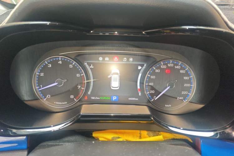 Used GAC Trumpchi GS8 2017 320T Two-Wheel Drive Luxury Smart Connectivity Version (7 Seats) Instrument Cluster
