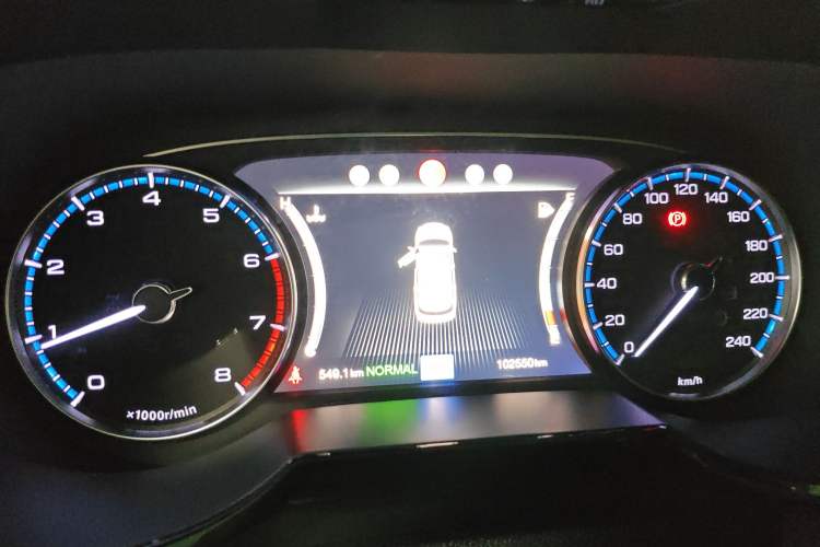 Used GAC Trumpchi GS8 2017 320T Two-Wheel Drive Luxury Smart Connectivity Version (7 Seats) Instrument Cluster