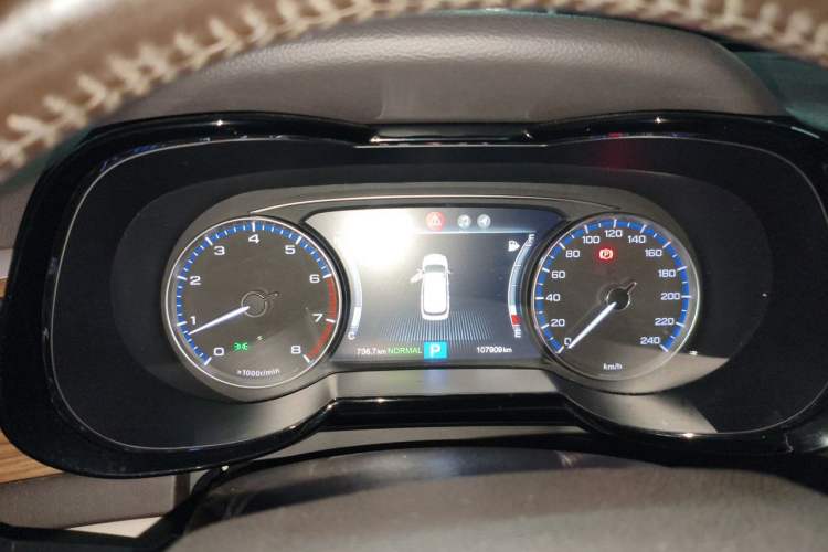 Used GAC Trumpchi GS8 2017 320T Two-Wheel Drive Luxury Smart Connectivity Version (7 Seats) Instrument Cluster