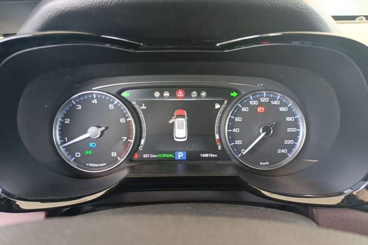 Used GAC Trumpchi GS8 2017 320T Two-Wheel Drive Luxury Smart Connectivity Version (7 Seats) Instrument Cluster