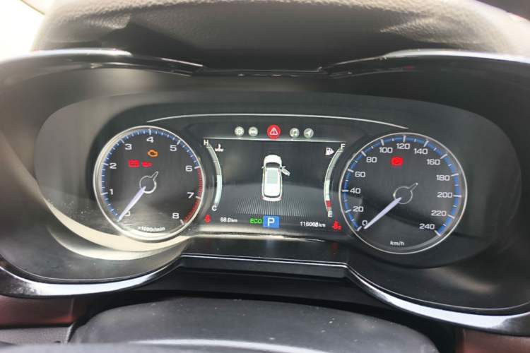 Used GAC Trumpchi GS8 2017 320T Two-Wheel Drive Luxury Smart Connectivity Version (7 Seats) Instrument Cluster