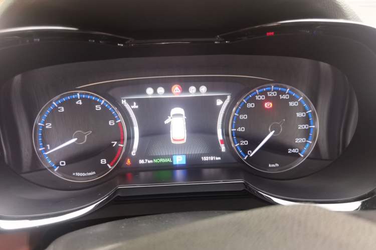 Used GAC Trumpchi GS8 2017 320T Two-Wheel Drive Luxury Smart Connectivity Version (7 Seats) Instrument Cluster