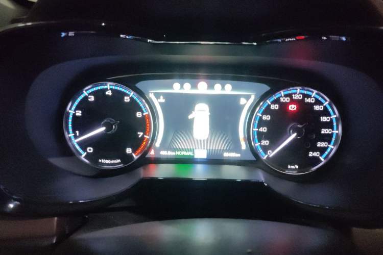 Used GAC Trumpchi GS8 2017 320T Two-Wheel Drive Luxury Smart Connectivity Version (7 Seats) Instrument Cluster