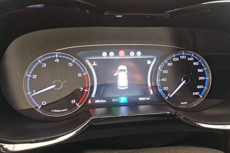 Used GAC Trumpchi GS8 2017 320T Two-Wheel Drive Luxury Smart Connectivity Version (7 Seats) Instrument Cluster