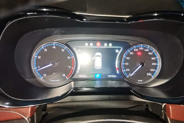 Used GAC Trumpchi GS8 2017 320T Two-Wheel Drive Luxury Smart Connectivity Version (7 Seats) Instrument Cluster