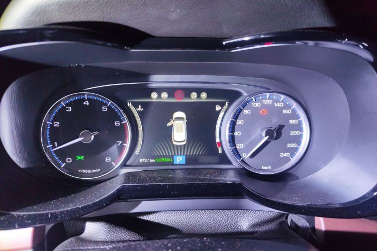 Used GAC Trumpchi GS8 2017 320T Two-Wheel Drive Luxury Smart Connectivity Version (7 Seats) Instrument Cluster