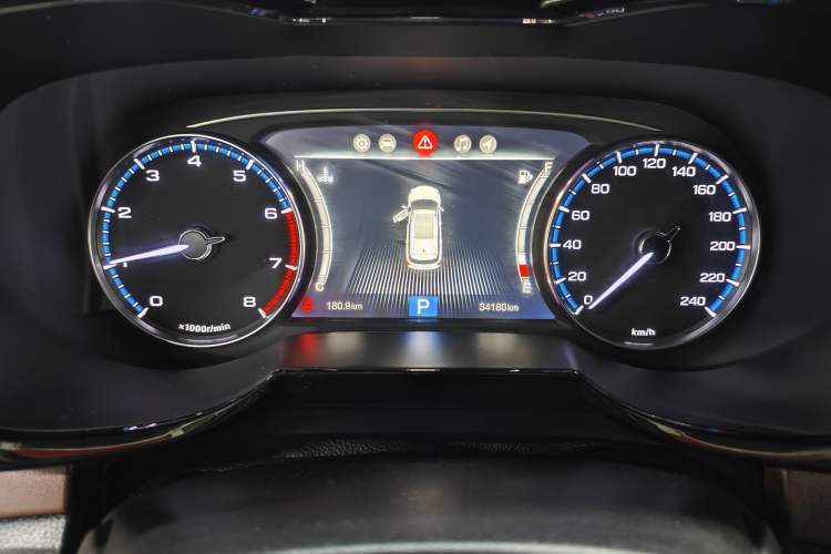 Used GAC Trumpchi GS8 2017 320T Two-Wheel Drive Luxury Smart Connectivity Version (7 Seats) Instrument Cluster