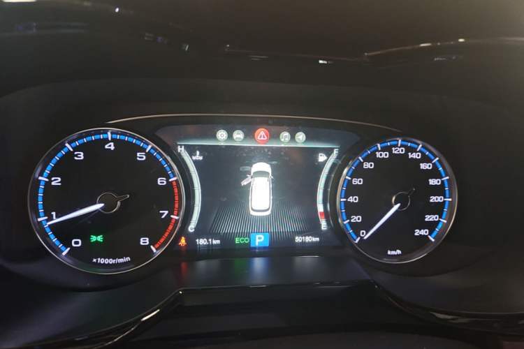 Used GAC Trumpchi GS8 2017 320T Two-Wheel Drive Luxury Smart Connectivity Version (7 Seats) Instrument Cluster
