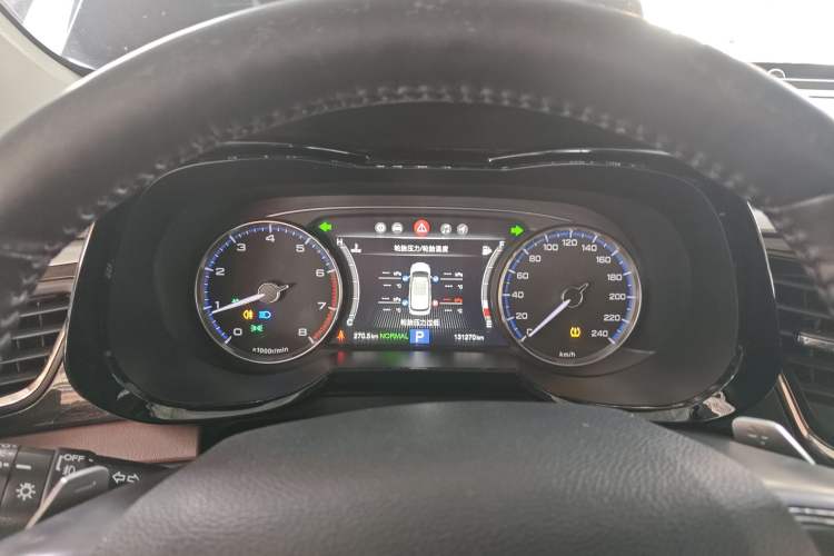 Used GAC Trumpchi GS8 2017 320T Two-Wheel Drive Luxury Smart Connectivity Version (7 Seats) Instrument Cluster