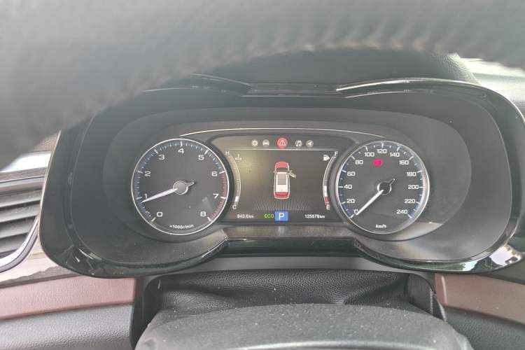 Used GAC Trumpchi GS8 2017 320T Two-Wheel Drive Luxury Smart Connectivity Version (7 Seats) Instrument Cluster