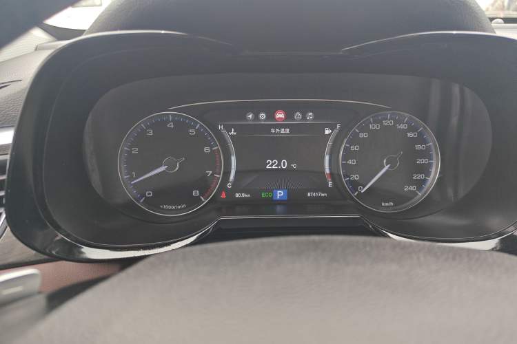 Used GAC Trumpchi GS8 2017 320T Two-Wheel Drive Luxury Smart Connectivity Version (7 Seats) Instrument Cluster