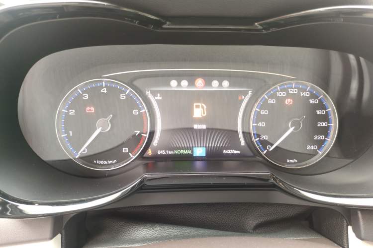 Used GAC Trumpchi GS8 2017 320T Two-Wheel Drive Luxury Smart Connectivity Version (7 Seats) Instrument Cluster