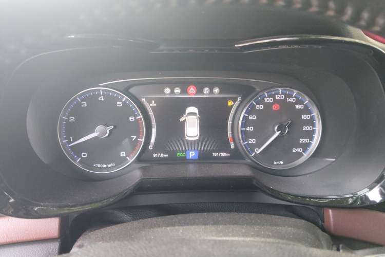 Used GAC Trumpchi GS8 2017 320T Two-Wheel Drive Luxury Smart Connectivity Version (7 Seats) Instrument Cluster