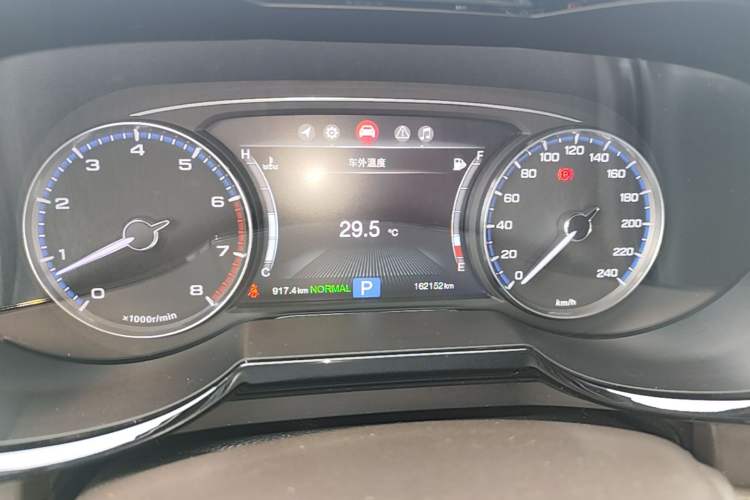 Used GAC Trumpchi GS8 2017 320T Two-Wheel Drive Luxury Smart Connectivity Version (7 Seats) Instrument Cluster