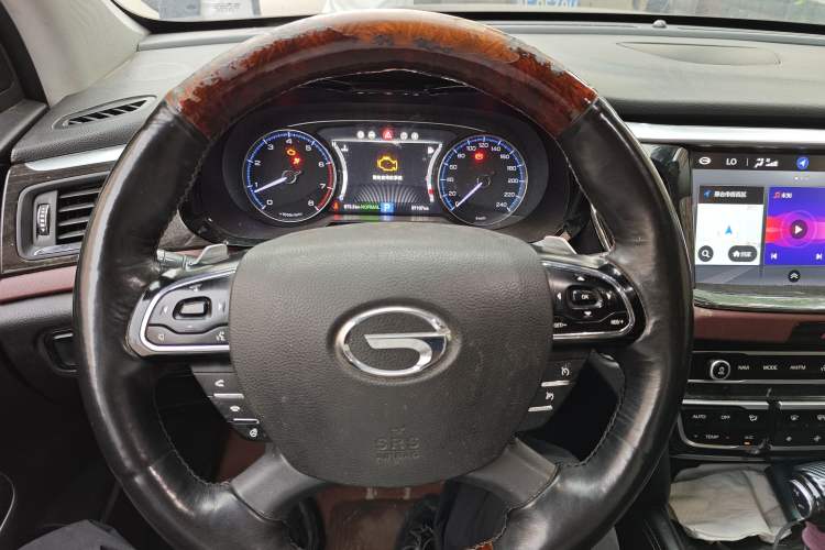 Used GAC Trumpchi GS8 2017 320T Two-Wheel Drive Luxury Smart Connectivity Version (7 Seats) Instrument Cluster
