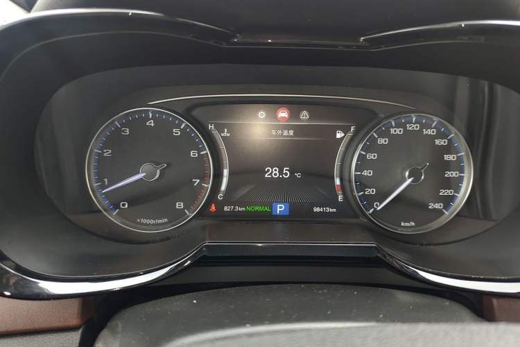 Used GAC Trumpchi GS8 2017 320T Two-Wheel Drive Luxury Smart Connectivity Version (7 Seats) Instrument Cluster
