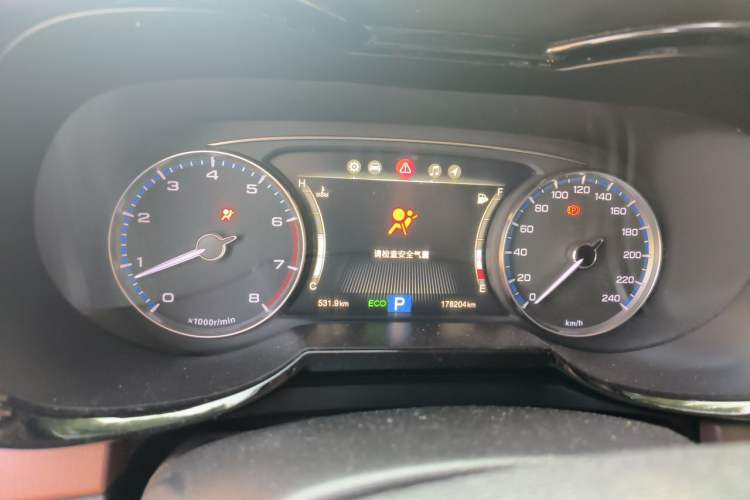 Used GAC Trumpchi GS8 2017 320T Two-Wheel Drive Luxury Smart Connectivity Version (7 Seats) Instrument Cluster